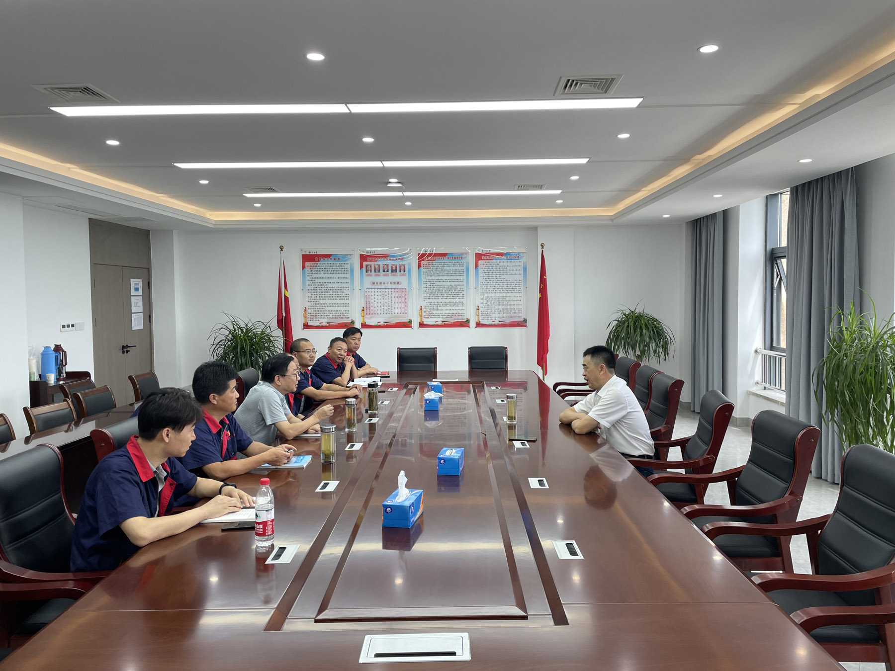 集團公司黨委委員、總工程師周俊到公司調(diào)研 
