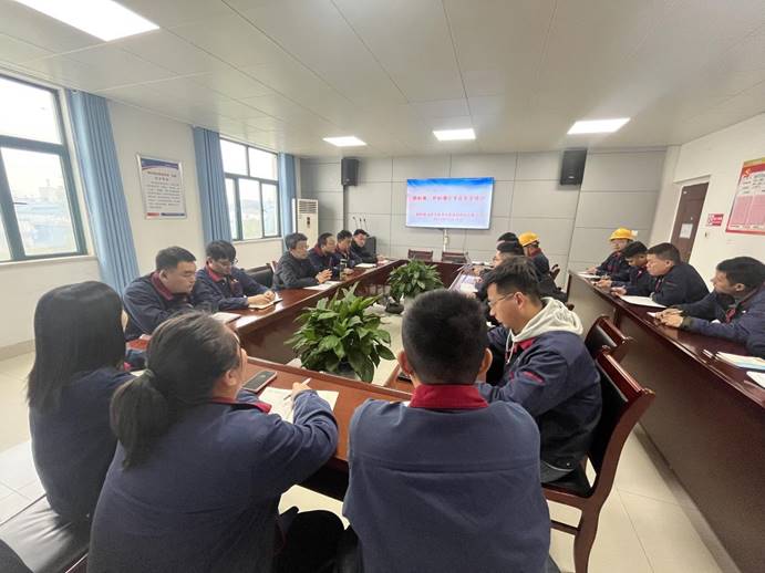 建材公司開展危險化學品安全培訓(xùn) 建材公司開展危險化學品安全培訓(xùn)