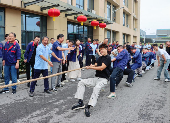 公司舉辦迎國慶“安裝杯”職工拔河比賽 公司舉辦迎國慶“安裝杯”職工拔河比賽